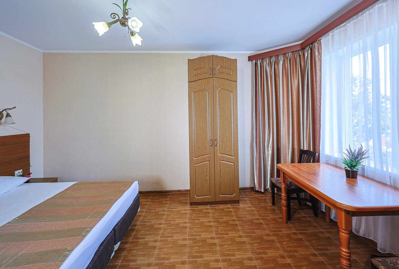 Гостиница Кипарис Геленджик